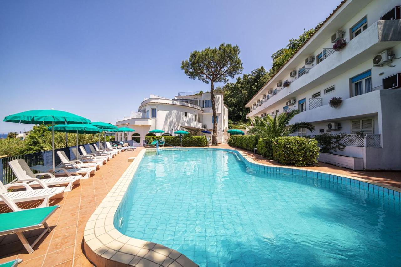 Lacco Ameno  Bristol Hotel מראה חיצוני תמונה