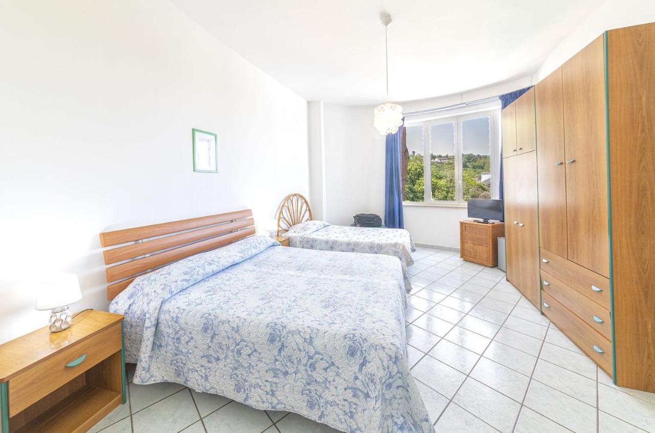 Lacco Ameno  Bristol Hotel מראה חיצוני תמונה