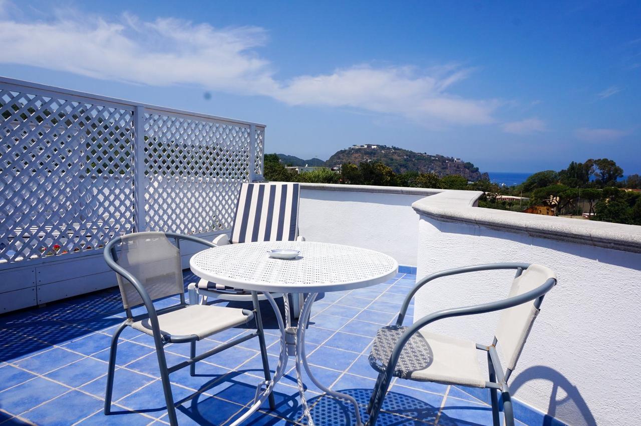 Lacco Ameno  Bristol Hotel מראה חיצוני תמונה